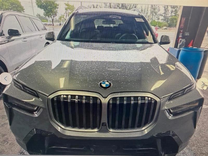 BMW X7 xDrive40i 2024
