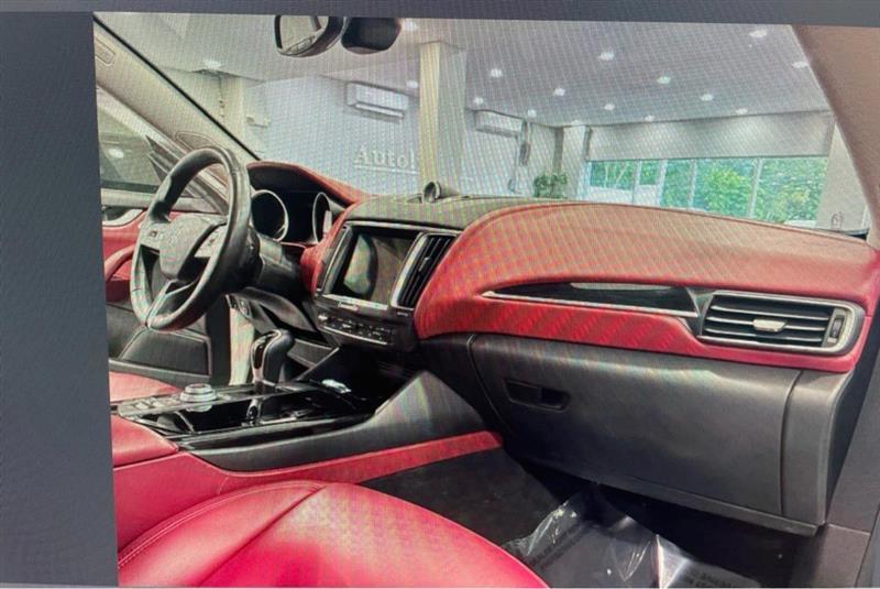 Maserati Levante Base 2017