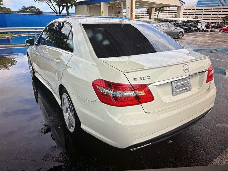 Mercedes-Benz E-Class E350 Sedan 2012