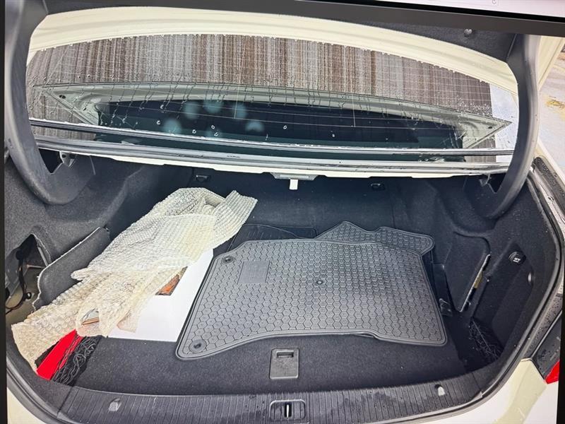 Mercedes-Benz E-Class E350 Sedan 2012