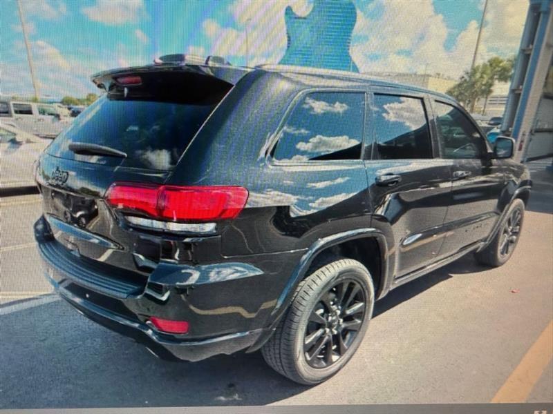Jeep Grand Cherokee Laredo 2WD 2019