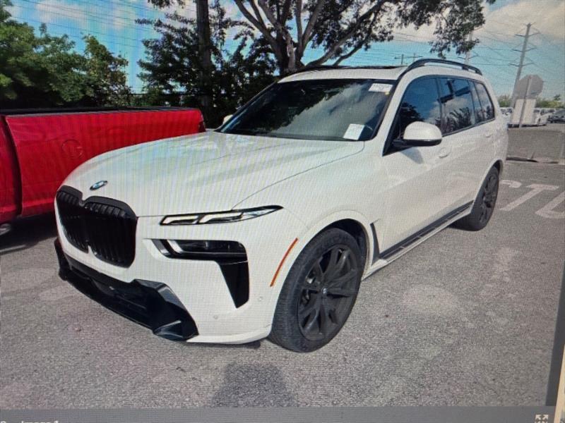 2024 BMW X7 xDrive40i