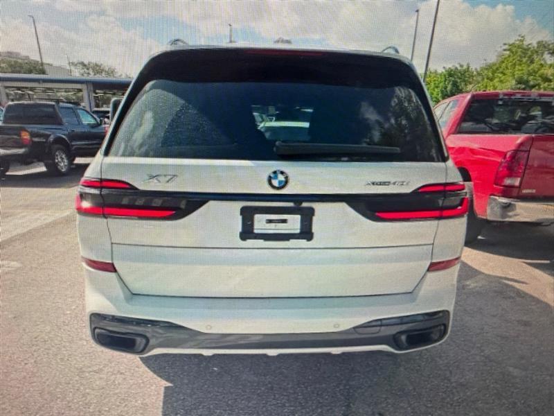 BMW X7 xDrive40i 2024