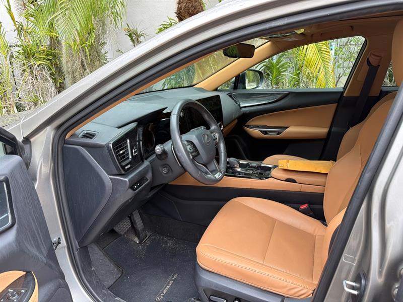 Lexus NX 250 Premium 2024