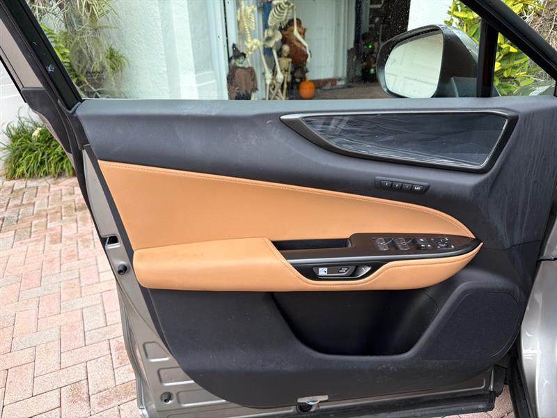 Lexus NX 250 Premium 2024
