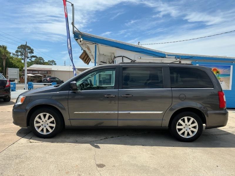 Chrysler Town & Country Touring 2016