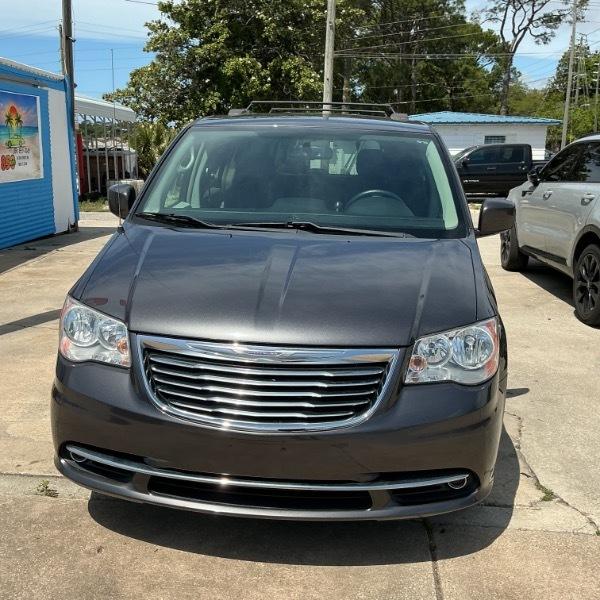 Chrysler Town & Country Touring 2016