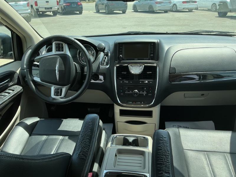 Chrysler Town & Country Touring 2016
