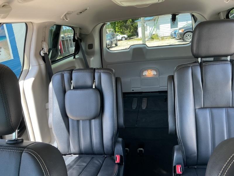 Chrysler Town & Country Touring 2016