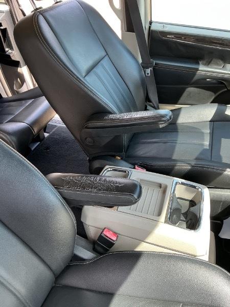 Chrysler Town & Country Touring 2016