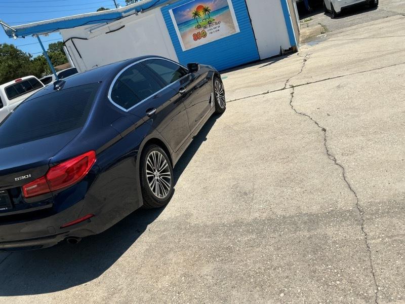 BMW 5-Series 530i 2017