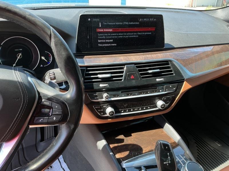 BMW 5-Series 530i 2017