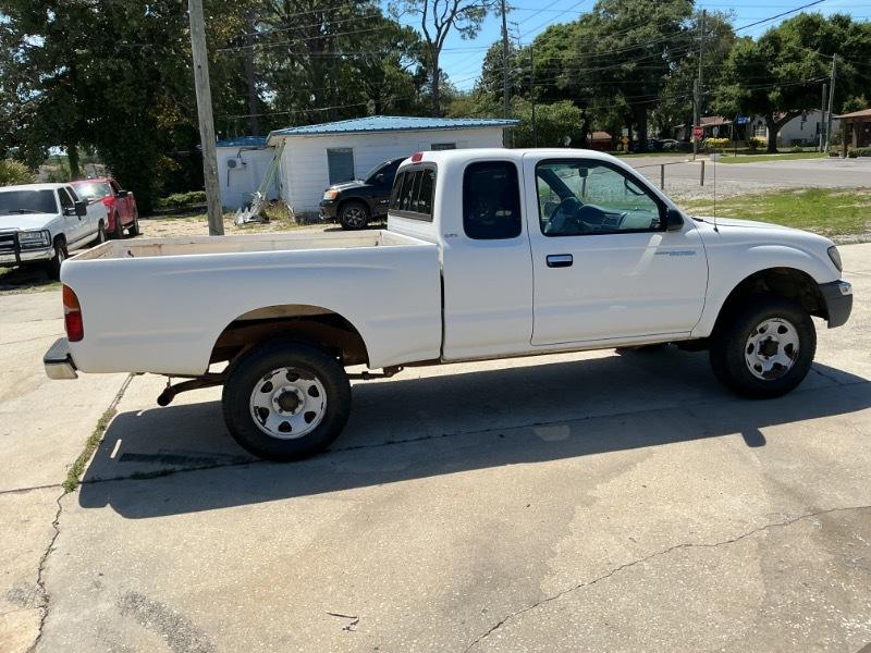 Toyota Tacoma PreRunner Xtracab V6 2WD 2000