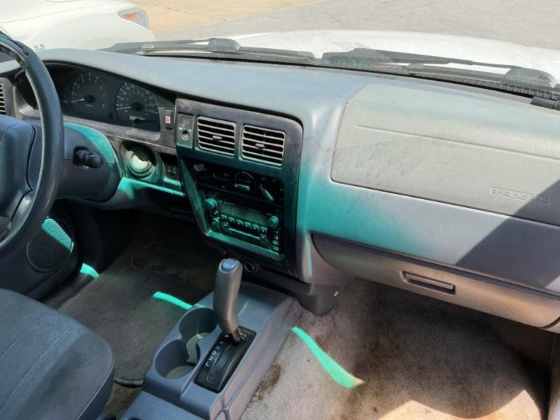 Toyota Tacoma PreRunner Xtracab V6 2WD 2000
