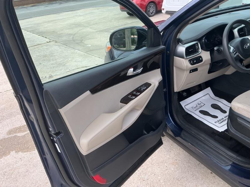 Kia Sorento LX 2WD 2019