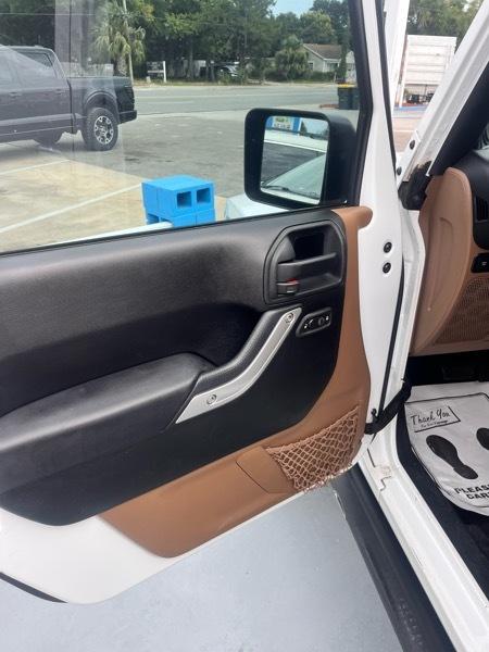 Jeep Wrangler Unlimited Rubicon 4WD 2014