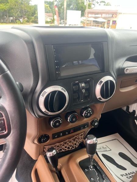 Jeep Wrangler Unlimited Rubicon 4WD 2014