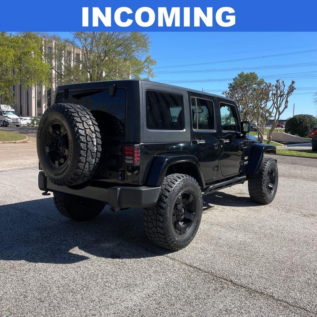 Jeep Wrangler Unlimited Sahara 4WD 2017
