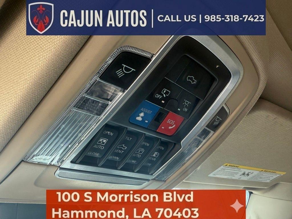 RAM 1500 Laramie Crew Cab SWB 2WD 2021