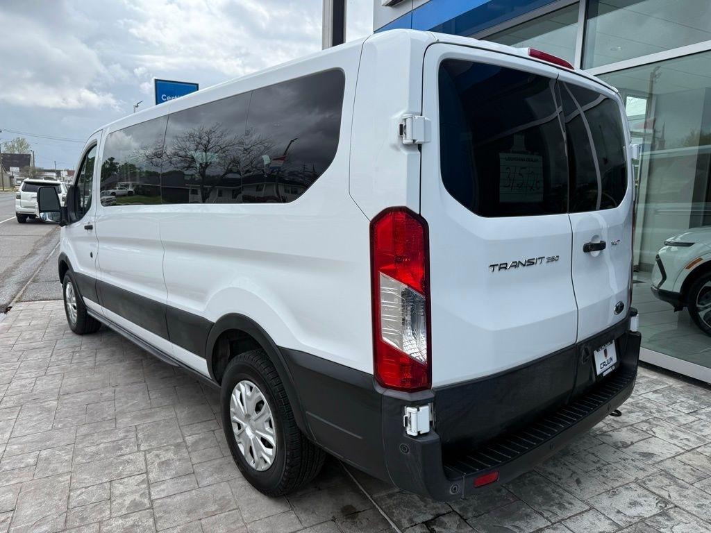 Ford Transit 350 Wagon Low Roof XLT w/Sliding Pass. 148-in. WB 2022
