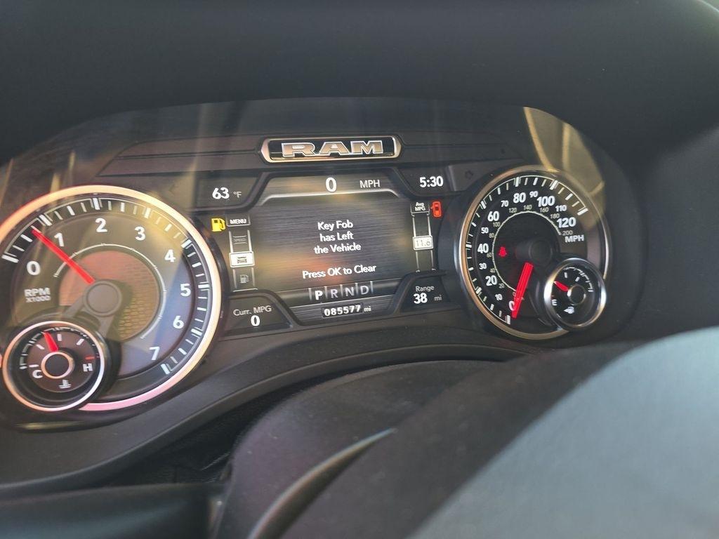 RAM 1500 Laramie Crew Cab SWB 2WD 2021