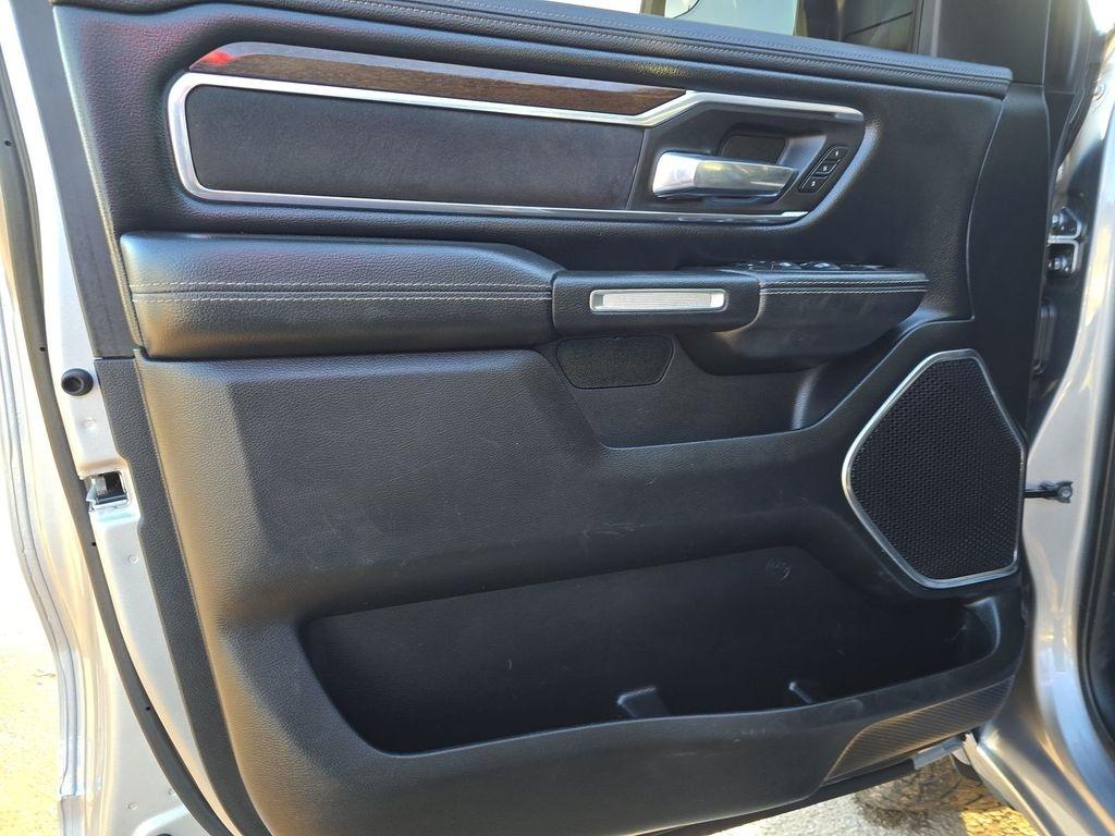 RAM 1500 Laramie Crew Cab SWB 2WD 2021