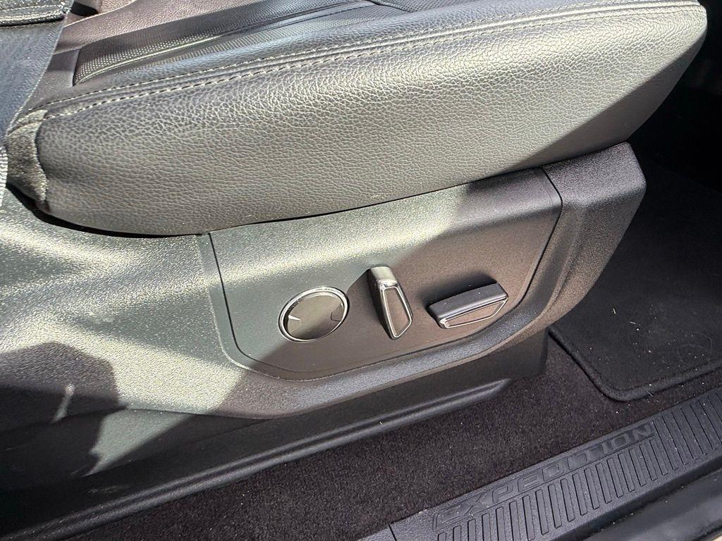 Ford Expedition Limited 4WD 2021