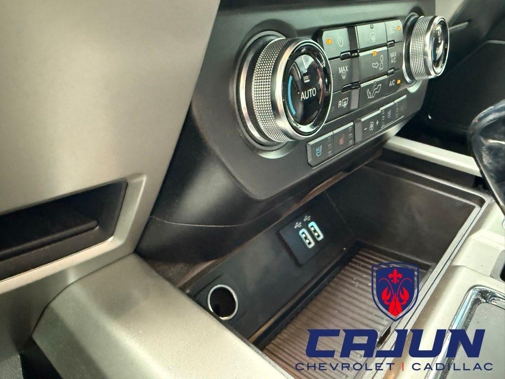 Ford F-150 Lariat SuperCrew 5.5-ft. Bed 2WD 2016