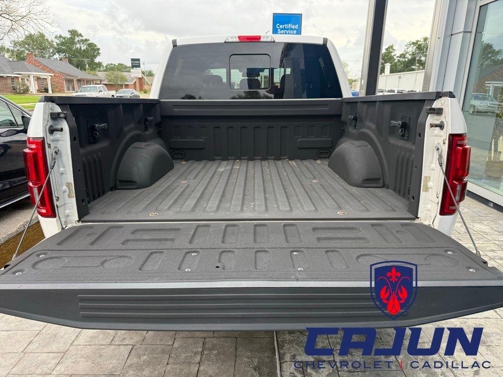 Ford F-150 Lariat SuperCrew 5.5-ft. Bed 2WD 2016