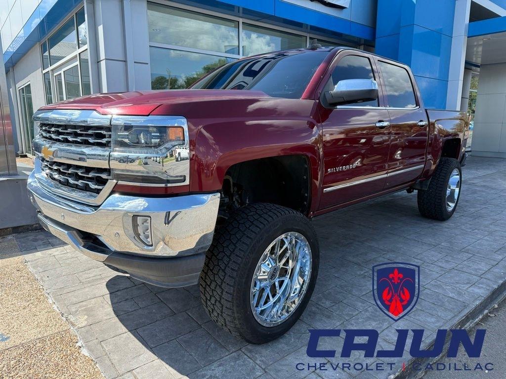 2017 Chevrolet Silverado 1500 LTZ Crew Cab 4WD