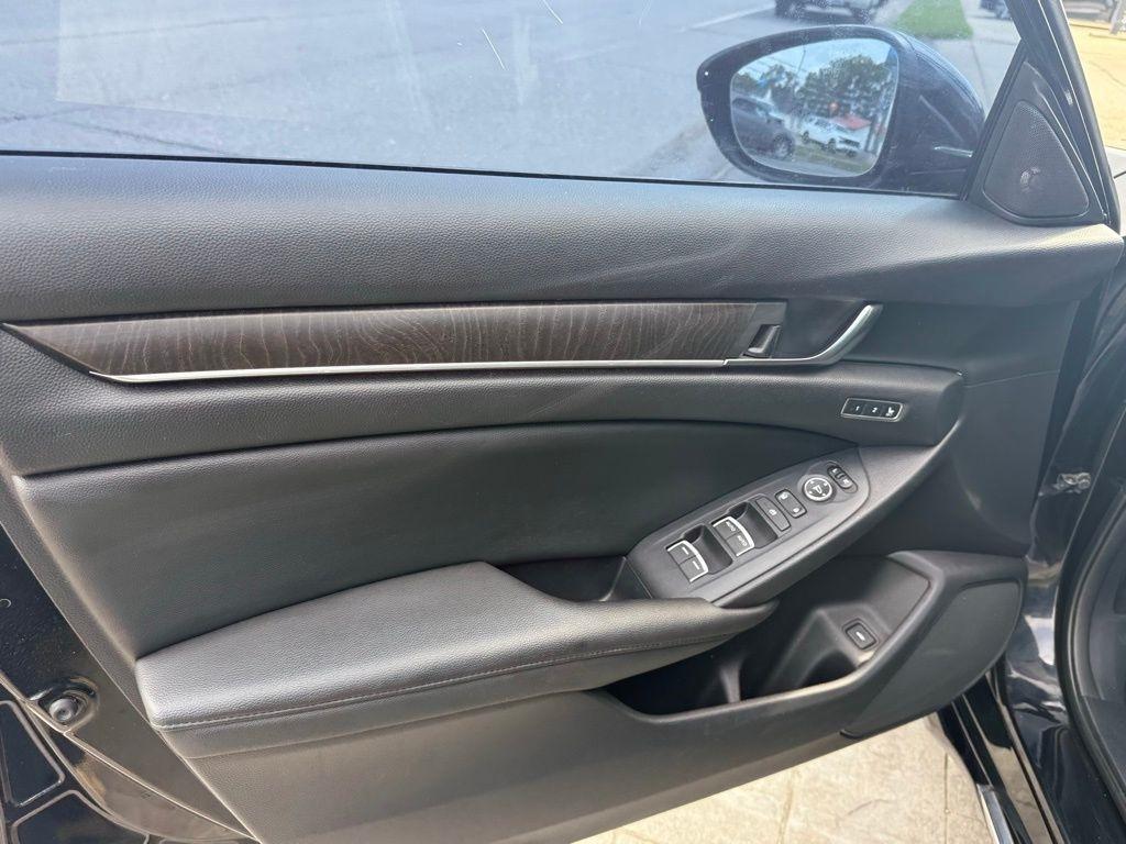 Honda Accord Touring 2.0T 2020