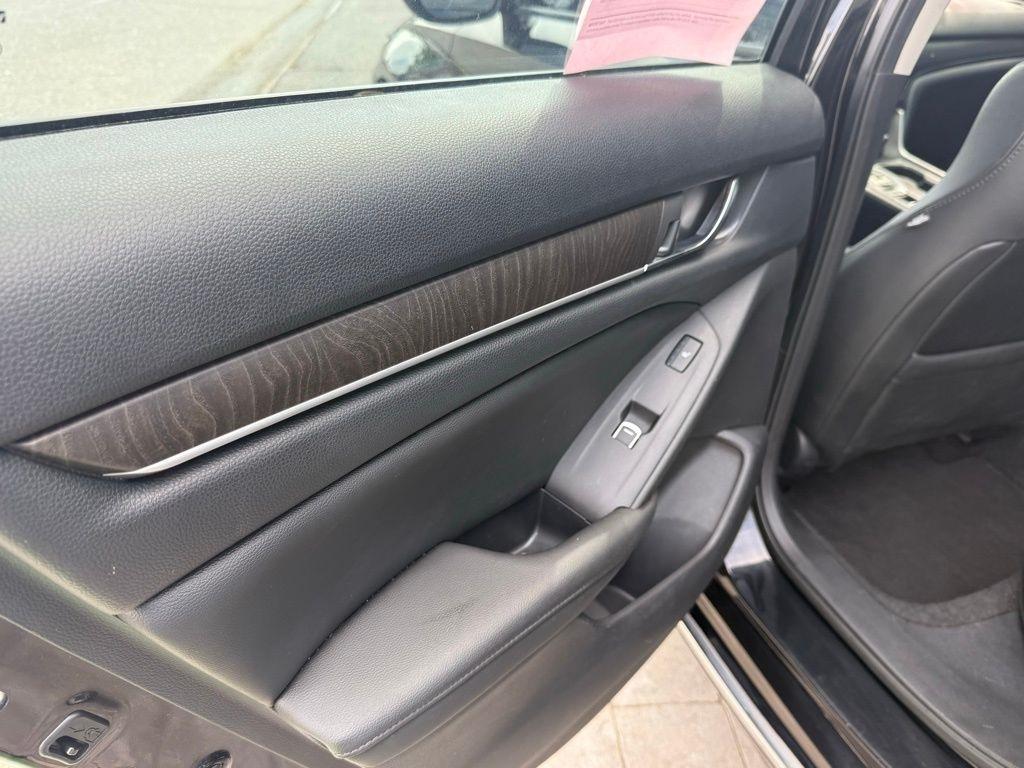 Honda Accord Touring 2.0T 2020