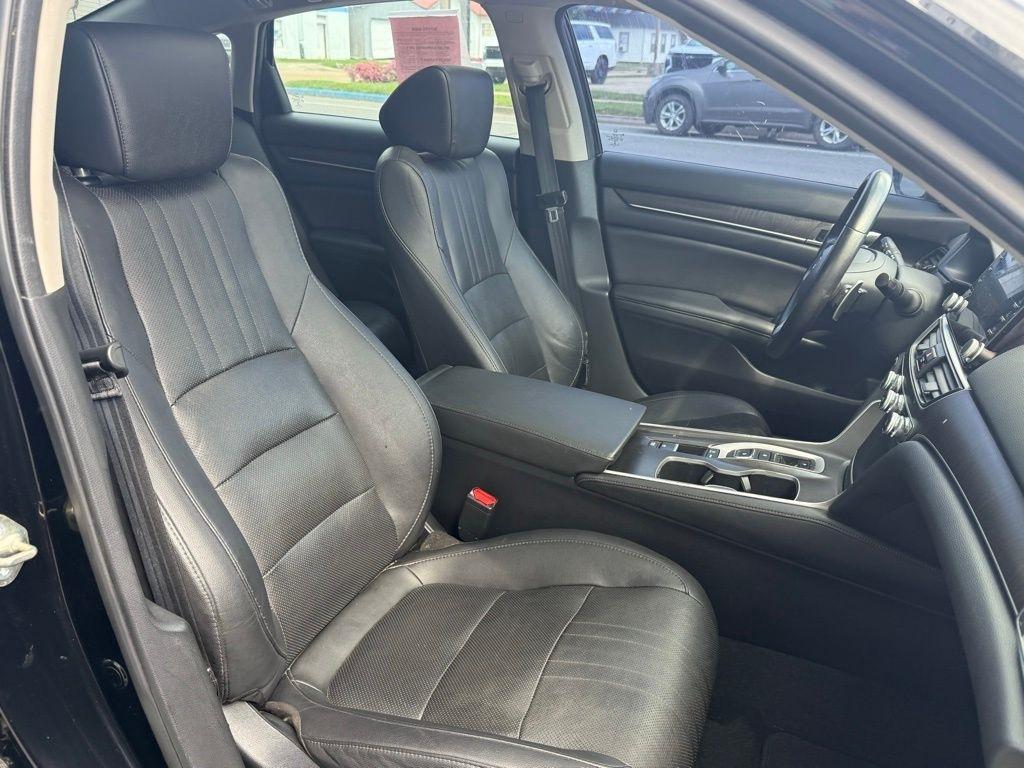 Honda Accord Touring 2.0T 2020