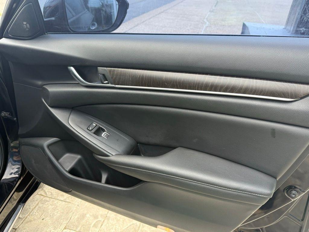 Honda Accord Touring 2.0T 2020