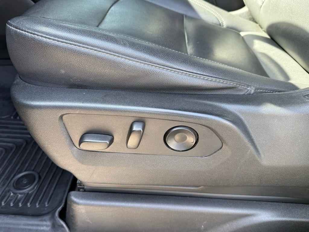 Chevrolet Suburban LT 2WD 2022