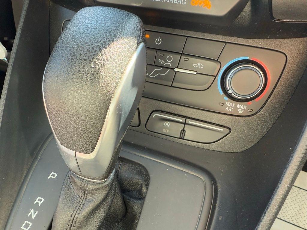 Ford Transit Connect Cargo Van XL LWB 2022