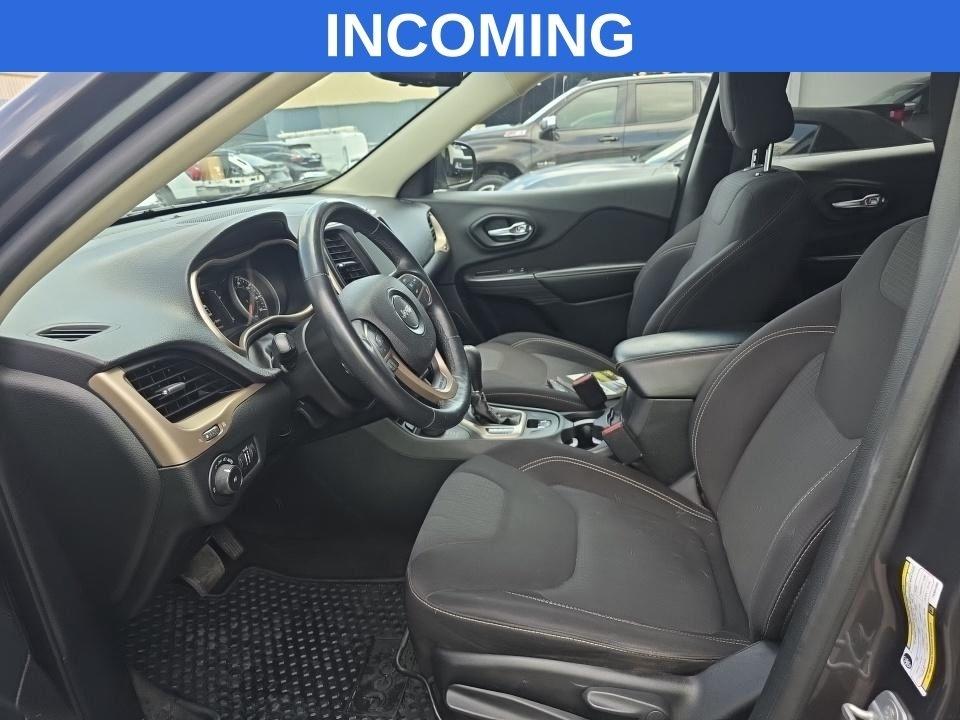 Jeep Cherokee Latitude 4WD 2015