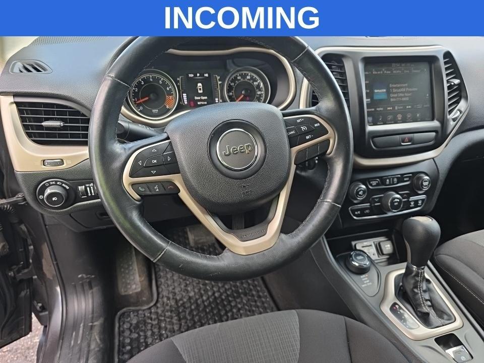 Jeep Cherokee Latitude 4WD 2015