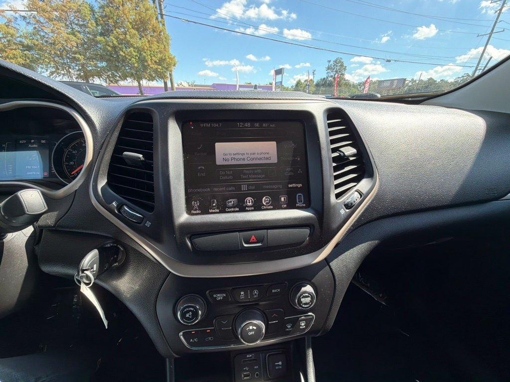 Jeep Cherokee Latitude 4WD 2015