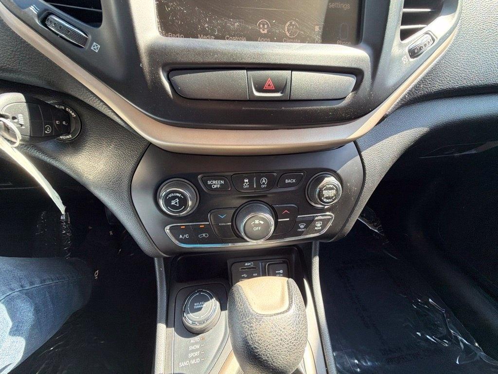 Jeep Cherokee Latitude 4WD 2015