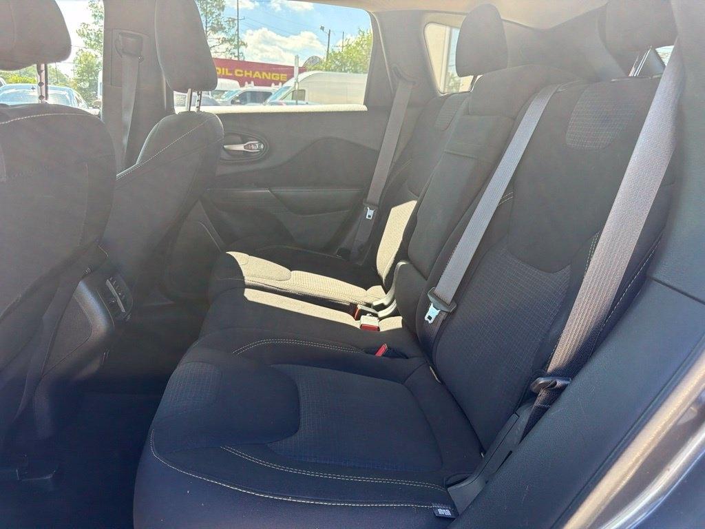 Jeep Cherokee Latitude 4WD 2015