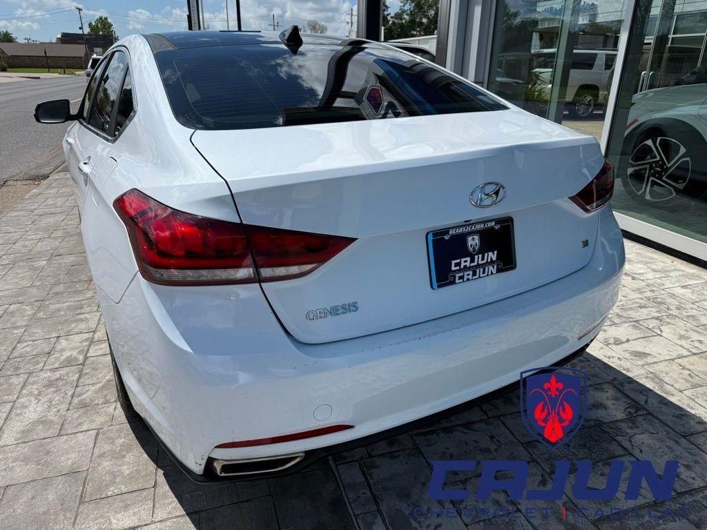 Hyundai Genesis 3.8L 2016