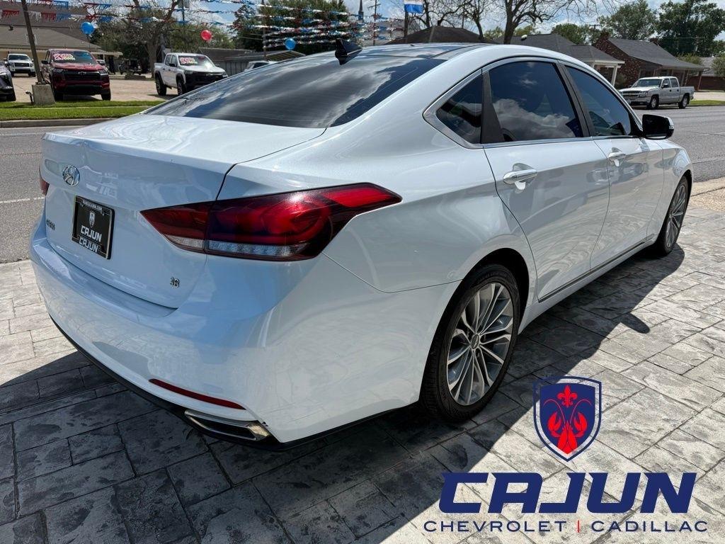 Hyundai Genesis 3.8L 2016