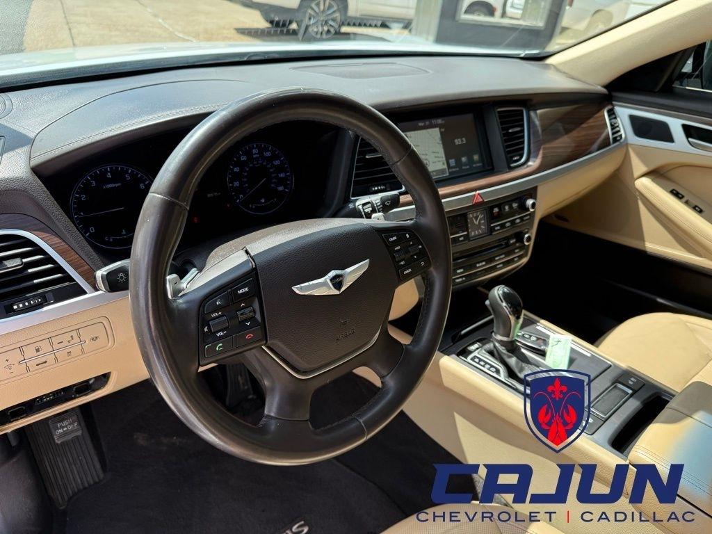 Hyundai Genesis 3.8L 2016