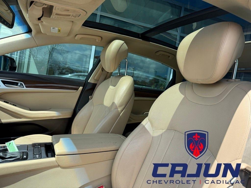 Hyundai Genesis 3.8L 2016