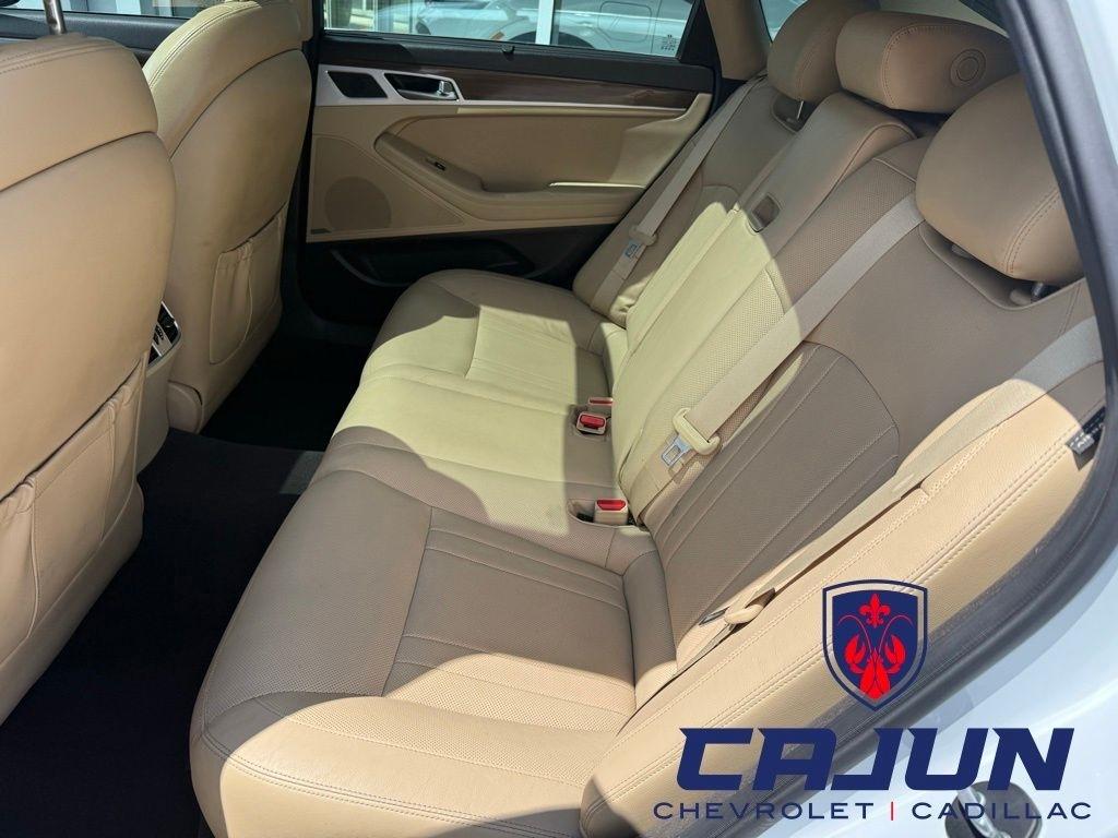 Hyundai Genesis 3.8L 2016