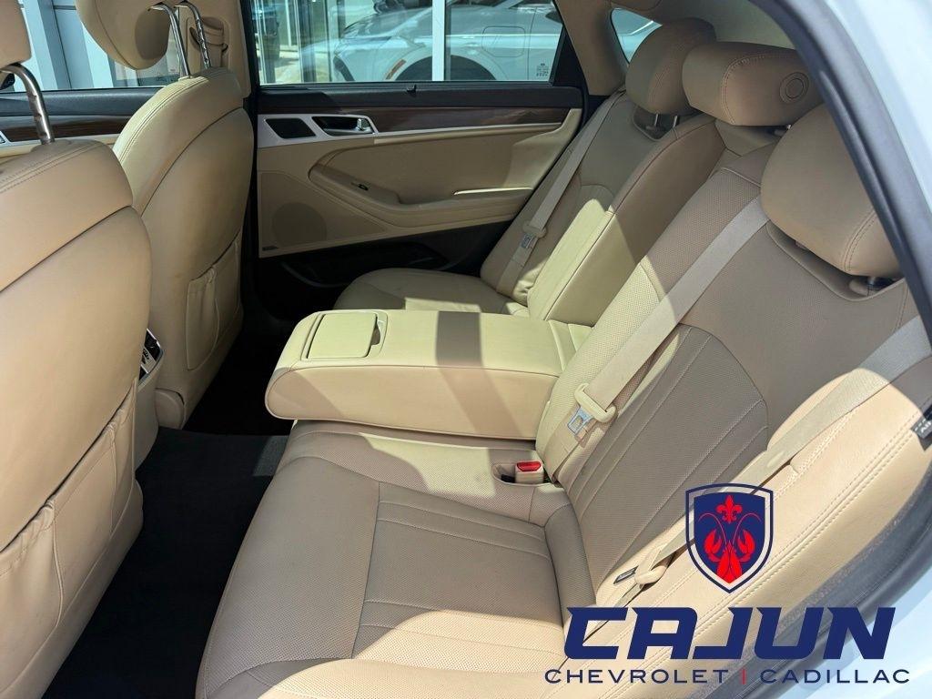 Hyundai Genesis 3.8L 2016