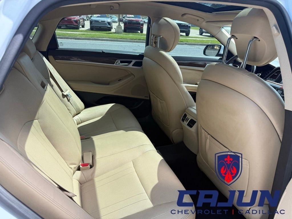 Hyundai Genesis 3.8L 2016