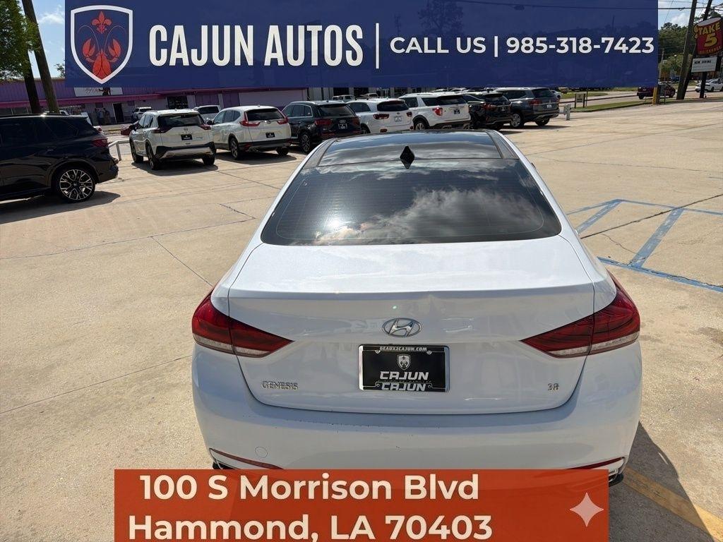 Hyundai Genesis 3.8L 2016
