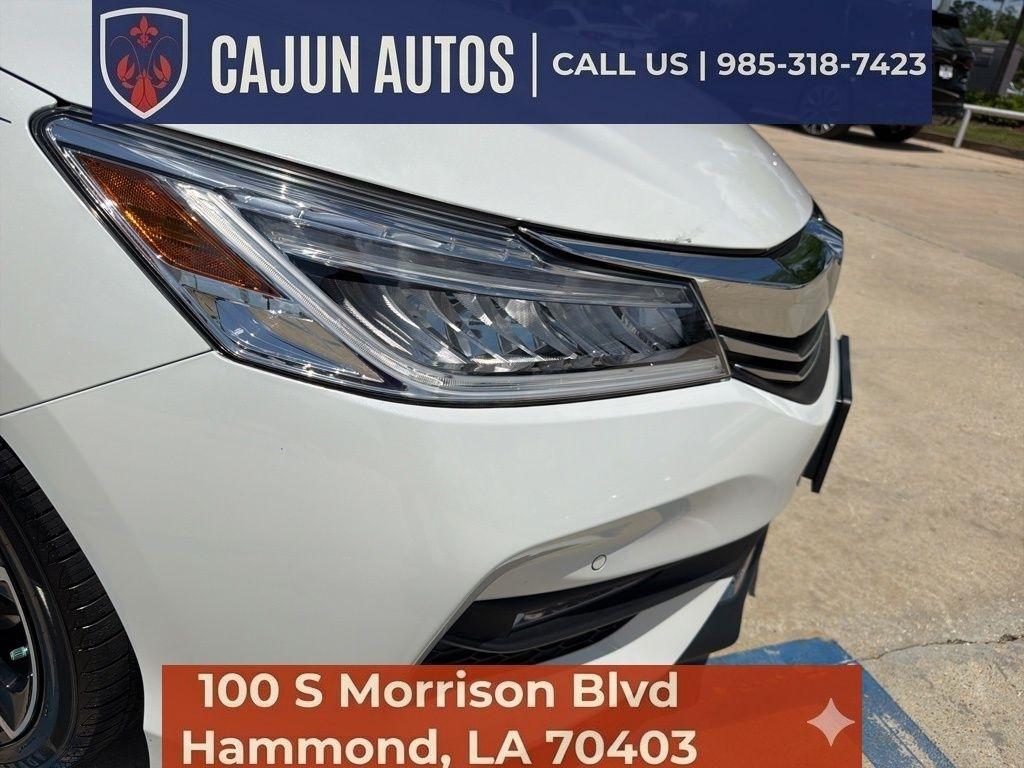 Honda Accord Touring V6 Sedan 6-Spd AT 2017